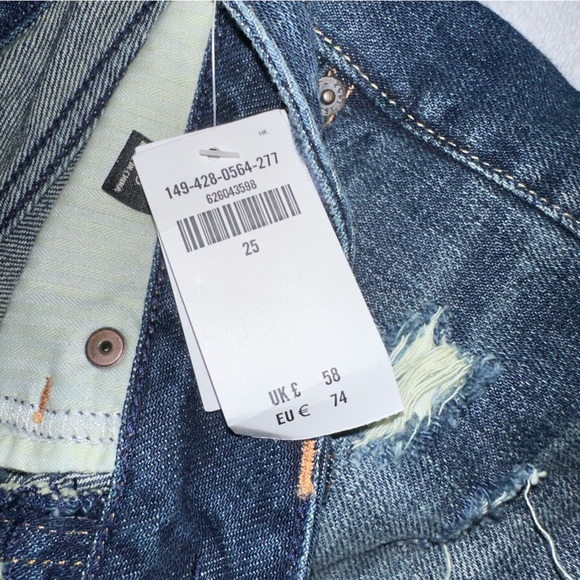 Abercrombie and Fitch Dark Wash Multi-Button Denim Boyfriend Shorts - Picture 4 of 6